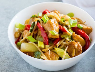 Pollo alle Arachidi e Peperoni