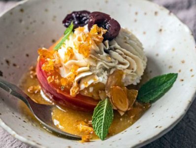 Pesche ripiene con Ricotta e Croccante