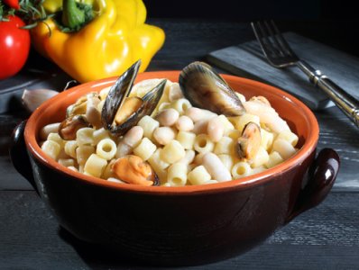 Pasta con Cozze e Fagioli