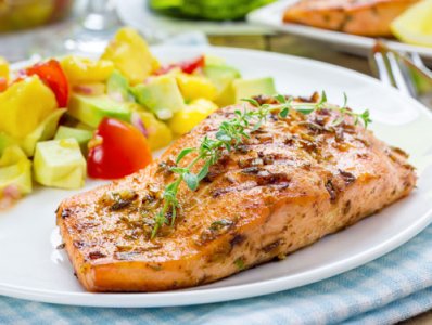 Salmone in padella ai semi di Cumino