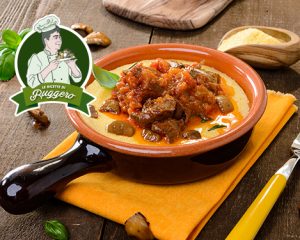 Polenta con funghi porcini e finferli